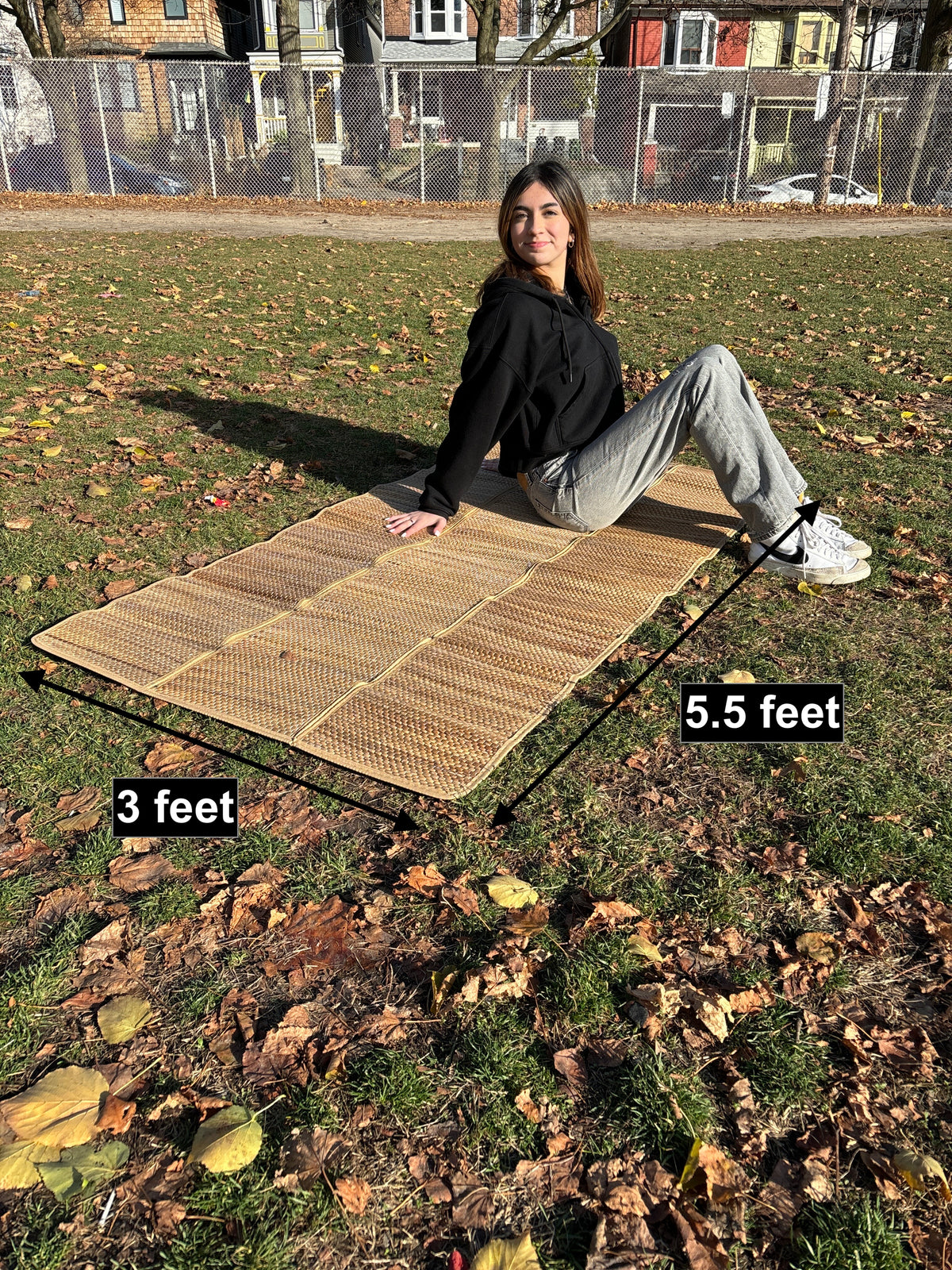 Rectangular Folding Wicker Picnic Mat w Carry Bag 5.5 x 3 feet